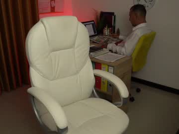 Nude couple secretary_bj image #3211470