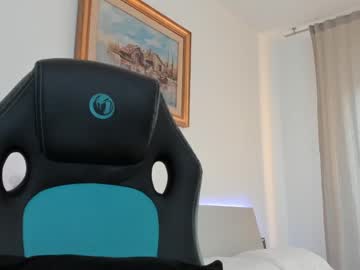 Nude girl christine0990__ image #6164504