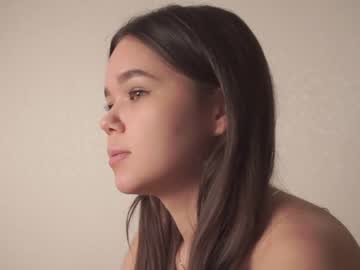 Nude girl helenmoors image #3910598