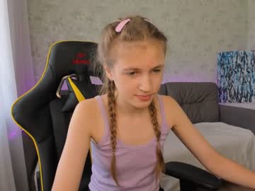 Nude girl nelly_mine image #2505588