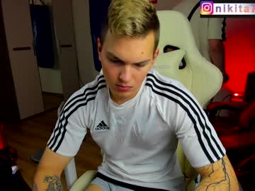 Nude man ali_bruin image #5040358