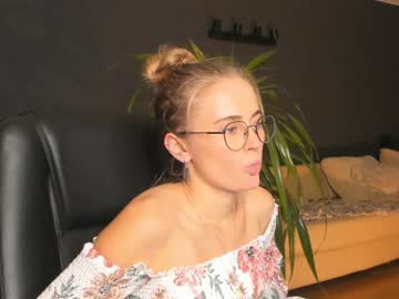 Nude girl linellali image #2801100