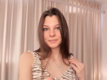 Nude girl peek_in_my_window image #6737261