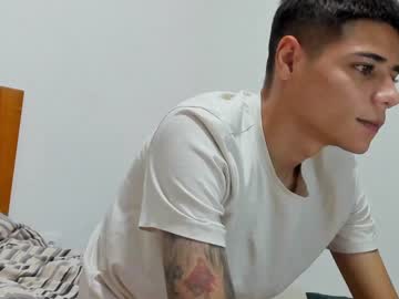 danielsanta_18 nude cam