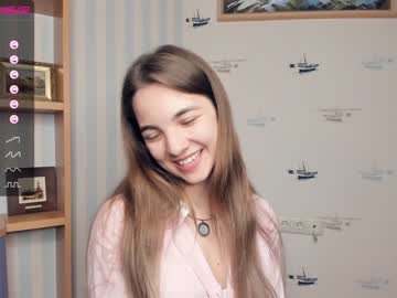 Nude girl shy_media image #4386462