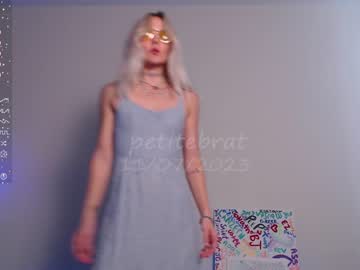 Nude girl petitebrat image #5621521