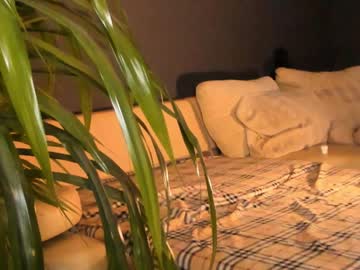 Nude girl linellali image #2779745