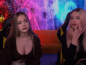 Nude couple kira0541 image #3617534