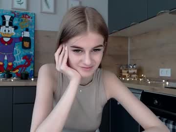 Nude girl mila_cuteee image #499775