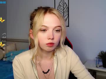 Nude girl small_blondee image #3754293