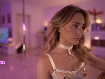 Nude girl hannahjames710 image #4630899