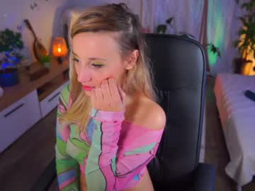 Nude girl juicyandthepussyblvd image #2704204