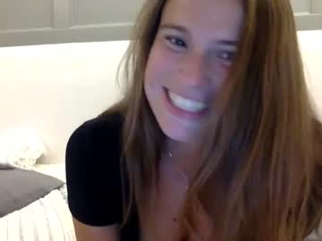 Nude girl carolinakiss14 image #2445808