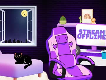 Nude girl violetttflowers image #6161512