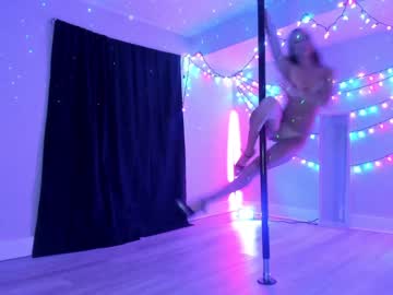 Nude girl fit_american_girl image #1620610