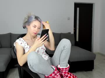 Nude girl littlepinky77 image #872457