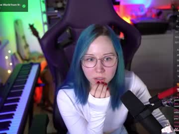 Nude girl blue_mooncat image #6126945