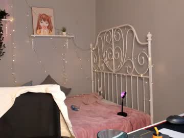 Nude girl linellali image #2485625