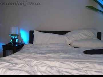 Nude couple ari_lovexo image #4069908