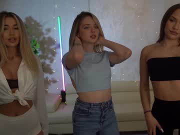 Nude couple kira0541 image #4375038