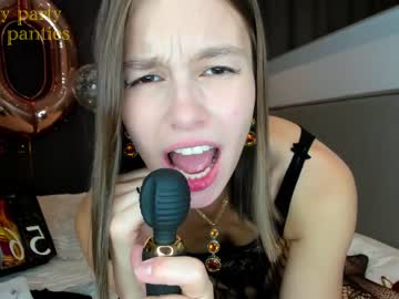 Nude girl bush_mia image #2206321