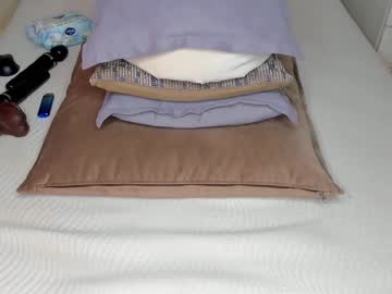 Nude girl lean_lie image #3566228