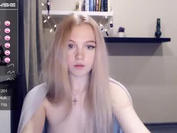 Nude girl small_blondee image #296563