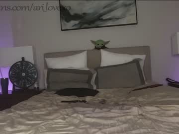 Nude couple ari_lovexo image #3628505