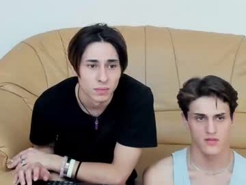 Nude man kevin_hug image #2557384