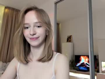 Nude girl happiness_s image #5880962