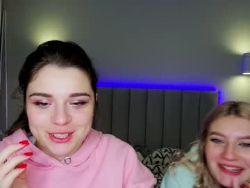 Nude girl _twinsis_ image #714783