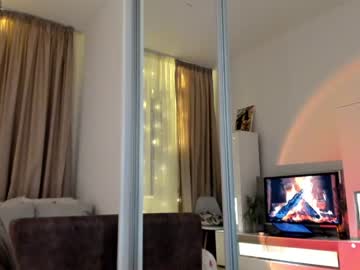 Nude girl happiness_s image #5893771