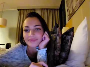 Nude girl toocutetohandle image #2665682