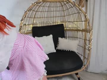 Nude girl _redxxxvelvet_ image #3487045