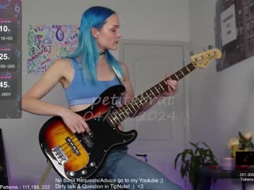 Nude girl petitebrat image #6778421