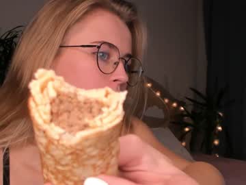 Nude girl linellali image #2721997