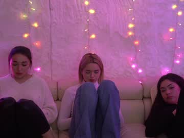 Nude couple kira0541 image #5387112