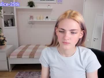 Nude girl rosa_flavors image #5092062