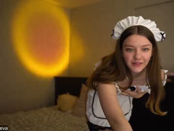 Nude girl coyness_geneva image #1459409