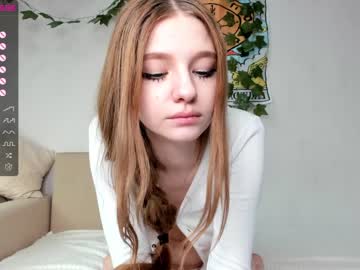 Nude girl shycinderella image #4166386