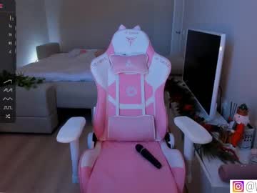 Nude girl bzzzme image #6639029