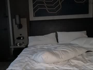 Nude couple ari_lovexo image #1359374