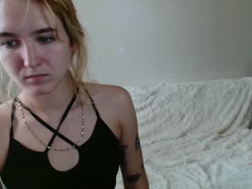 Nude couple lui_and_jasmin image #2138359