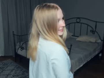 Nude girl vicky_kiwi image #5242804