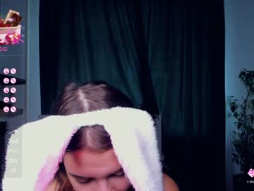 Nude girl _night_moon_ image #6491690