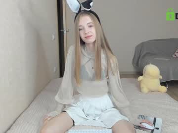 Nude girl lola_myluv_ image #2444001