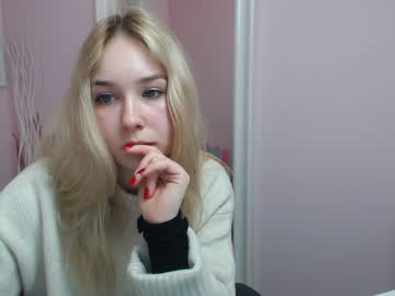 Nude girl lila_page image #1170076