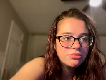 Nude girl krissykream69 image #6850116