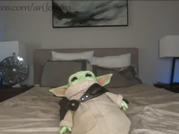 Nude couple ari_lovexo image #3641066