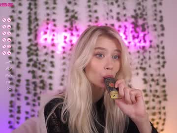 Nude girl shycinderella image #4739625